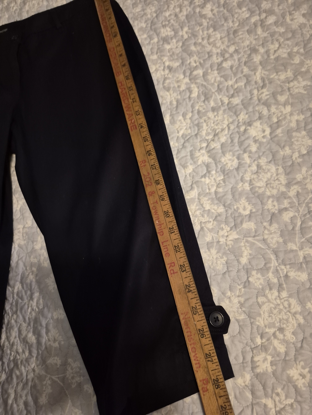 Talbots Black Perfect Skimmer Capris - Picture 8 of 8